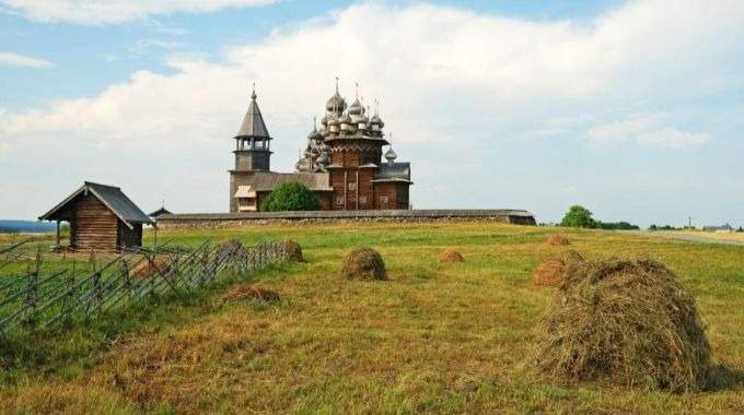 Patrimonio de la UNESCO en Rusia: Moscú - Novgorod el Grande - Kizhi - San Petersburgo (CB-30)