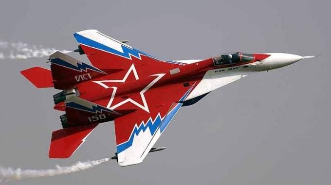 Vuelo Supersónico en el Avión de Combate MiG-29 Fulcrum en Rusia (CB-40)