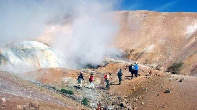 Lo Mejor de Kamchatka en un Solo Viaje - Osos, Volcanes, Grupos Étnicos Locales, Pastores de Renos (KK-08)