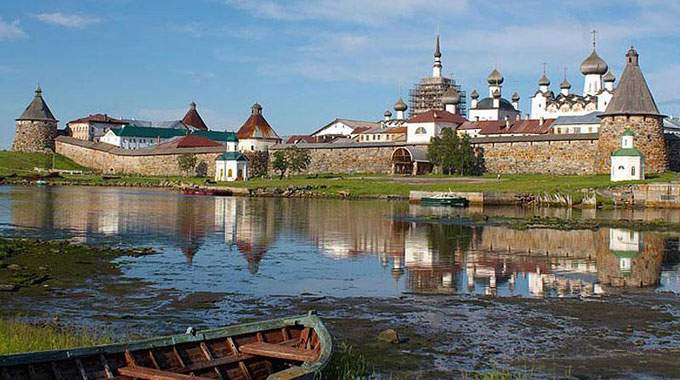 Descubra el Norte de Rusia: San Petersburgo - Kizhi - Islas Solovetsky - Campos de los Gulags (KL-07)
